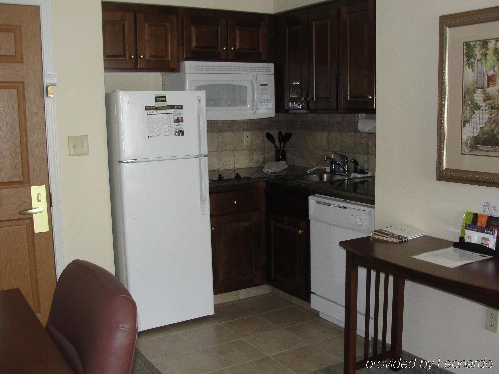 Staybridge Suites Lansing-Okemos By Ihg Esterno foto